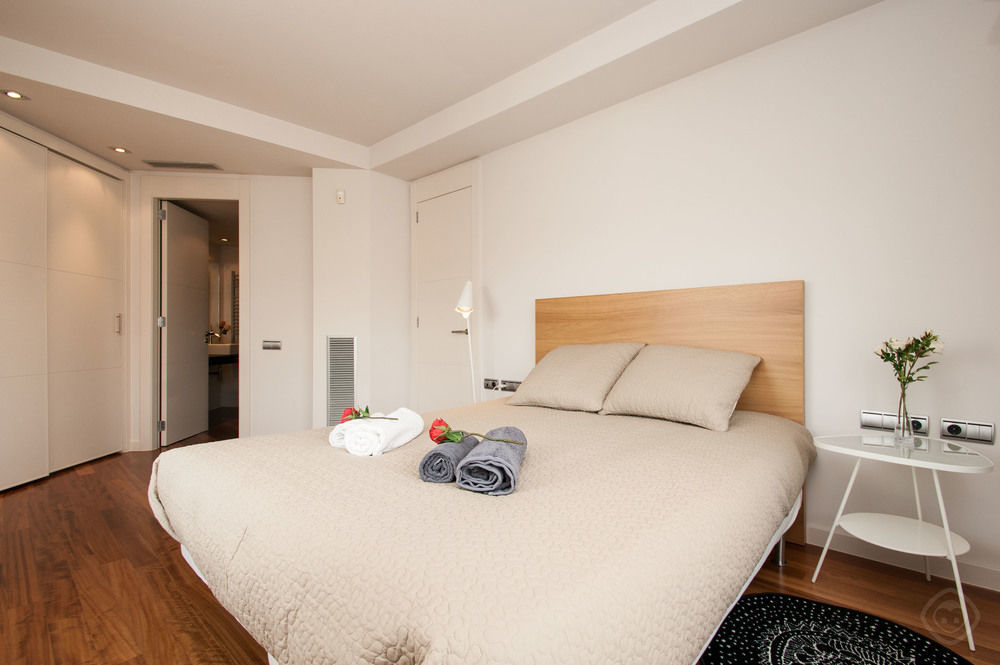ปาเซียว เด กราเซีย บาส อพาร์ตเมนท์ Apartment บาร์เซโลนา ภายนอก รูปภาพ